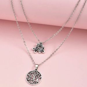 NEW | Flower Pendant Multilayered Necklace